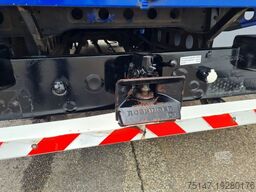 MERCEDES-BENZ 508D 4x2 Doka 7-Sitzer 3-Türer AHK Ex-THW