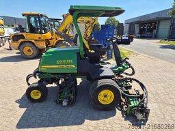 John Deere 8700 PC FM (fairway mower - LOW HOURS )