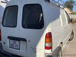 Nissan vanette cargo