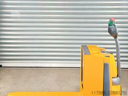 NEWTEC West Vertriebsgesellschaft für Agrartechnik NEWTEC West Vertriebsgesellschaft für Agrartechnik NEWTEC West Vertriebsgesellschaft für Agrartechnik