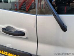 Renault Trafic 150.30 L2H1 - VRF-98-N - DUBBELE CABINE ...