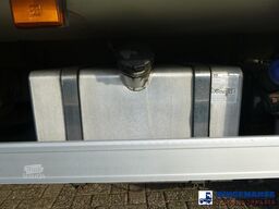 Renault Midlum 190 dxi 4x2 RHD frigo box 20 m3