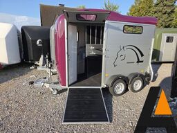 Cheval Liberté Touring Country 2,6t berry Sattelschrank