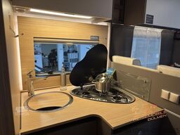 LMC Tourer Lift H 730 G Tourer Paket RFK Zusatbett