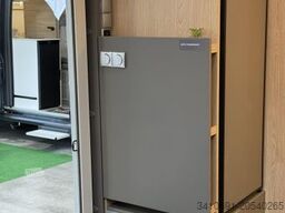 LMC Tourer Lift H 730 G Tourer Paket RFK Zusatbett