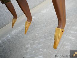 Caterpillar D7G Ex-army