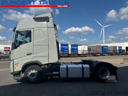 Volvo FH 460 GLOBETROTTER,IPARCOOL,2 TANKS, 2 BEDS