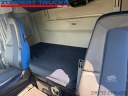 Volvo FH 460 GLOBETROTTER,IPARCOOL,2 TANKS, 2 BEDS