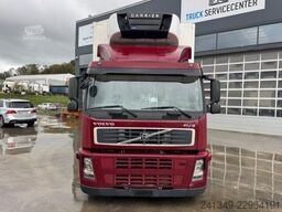 VOLVO FM-300 4x2 Carrier 850 Supra