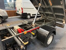NISSAN NT 400 Cabstar 3 Seiten Kipper Klima AHK 3,5T