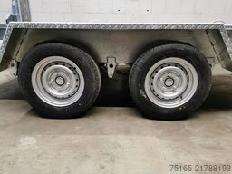 Variant 3516 B3 Maschinentransporter