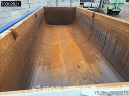 Schmitz SCB*S3D 3 axles 25m3 Lifting Axle