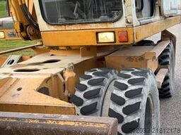 LIEBHERR A902 LITRONIC MOBILBAGGER