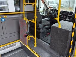 Opel Movano Bürgerbus Lagerfahrzeug Stock