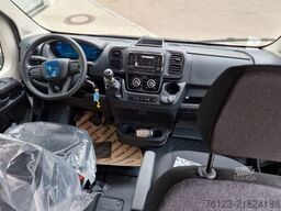 FIAT Fiat Ducato 9 Sitzer Systemboden Rolli Stock