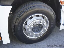 Mercedes-Benz Actros 2542 / GIGA cabin / Thermoking