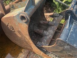 Globus grading bucket