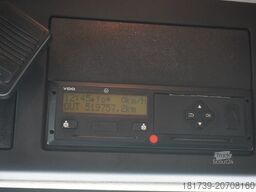 Mercedes-Benz Actros 3563 8x4 / Tipper for grain 20 t