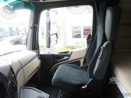 Mercedes-Benz Actros 3563 8x4 / Tipper for grain 20 t