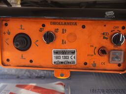 Renault D12 / Lamberet refrigerated truck / lift