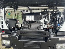 Iveco Trakker 410 4x4 Hiab 244-5 + Fly jib , winch 12...