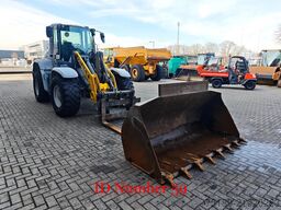 Kramer 8180 4x4x4 Bucket + Forks!