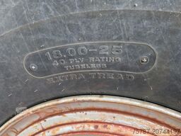 LIEBHERR LRS V645 Reachstacker/ Containerlader