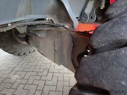 LIEBHERR LRS V645 Reachstacker/ Containerlader