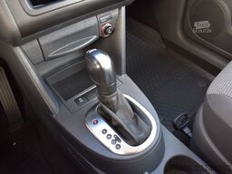 VOLKSWAGEN Caddy 1.6 D AHK 5-Sitze Automatik