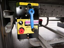 SCHMITZ CARGOBULL SKO 24/CARRIER 1550/DOPPELSTOCK/BLUMEN 258tsd km