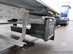 SCHMITZ CARGOBULL SKO 24/CARRIER 1550/DOPPELSTOCK/BLUMEN 258tsd km