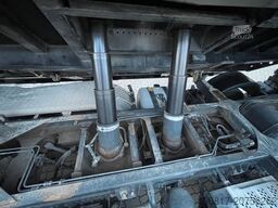 MERCEDES-BENZ Arocs 3251 8x4 BB Meiller Bordmatik neu bereift