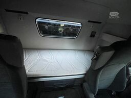 MERCEDES-BENZ Arocs 3251 8x4 BB Meiller Bordmatik neu bereift