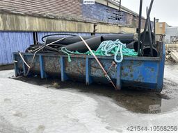  Container Container