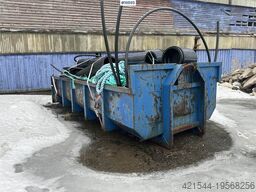  Container Container