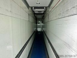 Gray & Adams AND CITY TRAILER CARRIER VECTOR 185