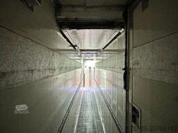 Gray & Adams AND CITY TRAILER CARRIER VECTOR 185