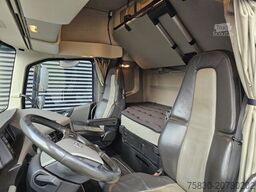 Volvo FH 540 / 8x4*4 / HIAB 548E-9 CRANE/KRAN / WINCH
