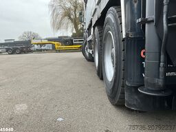 Mercedes-Benz Actros 4141 8x4 manual Hiab 32 Tonmeter laadkra...