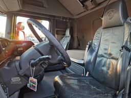 Scania R580 V8 Topline 6x2 - Box with sidedoors - Reta...