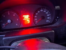 VOLKSWAGEN Crafter 35 Hoch+lang L3H2 Rollstuhlrampe LIFT