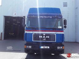 Man 19.403 commander XT top intarder airco