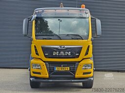 MAN TGS 35.460 8x4-4 BL / VDL 30T HOOKLIFT