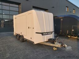 Brian James Trailers schöner Box Van Flügeltürer
