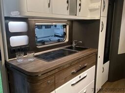 HOBBY Excellent Edition 545 KMF Modell 2026