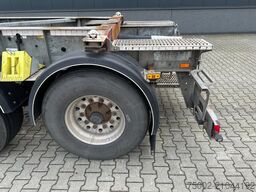 Van Hool 20FT/3-axles / empty weight: 3.150kg / galvaniz...