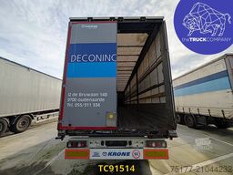 Krone curtainsider hardwood floor