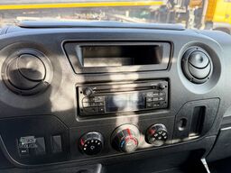 NISSAN NV 400