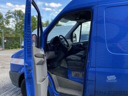 Volkswagen Crafter Hochdach/ Regalausbau/ Kamera/ Klima Hochdach / Regalausbau / Rückfahrkamera