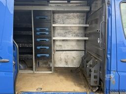 Volkswagen Crafter Hochdach/ Regalausbau/ Kamera/ Klima Hochdach / Regalausbau / Rückfahrkamera